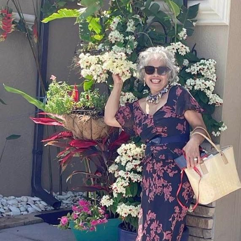 Meet your Posher, Yolanda